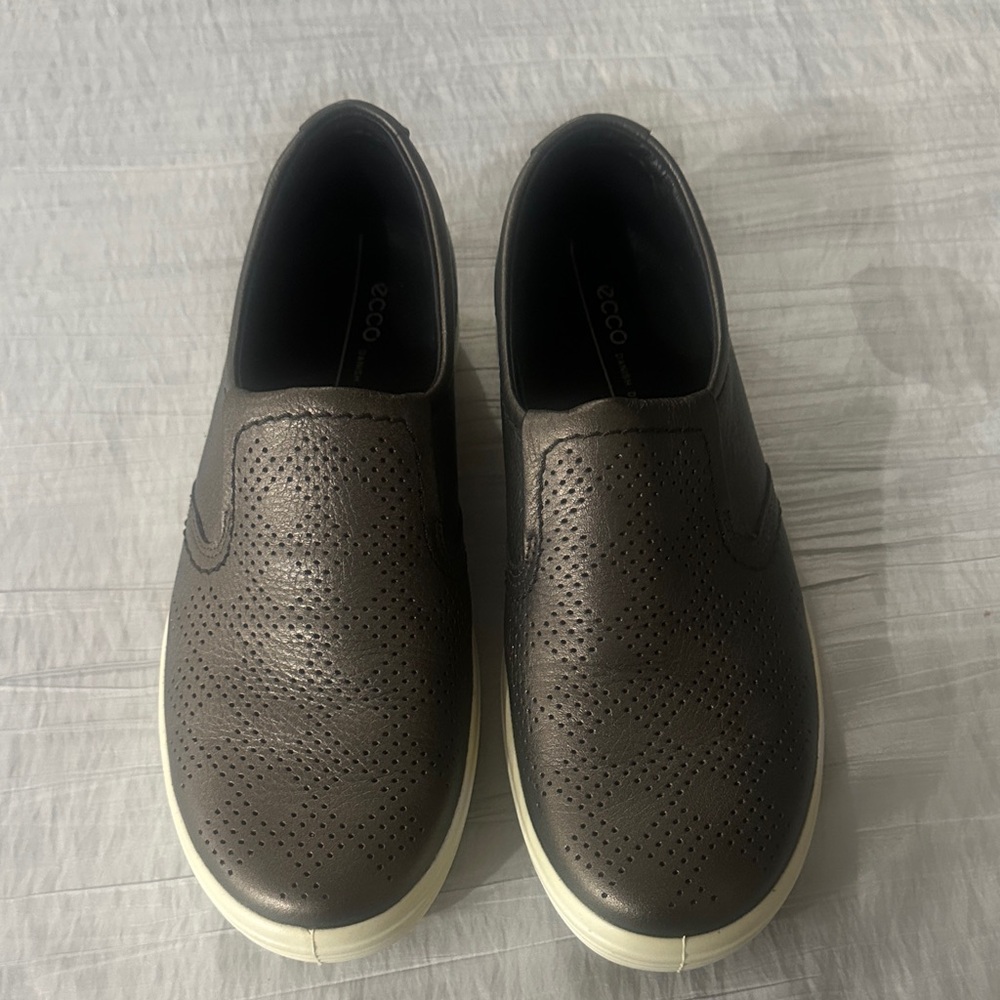 Ecco Women’s  Dark Brown/copper Perforated Slip-Ons